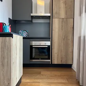  Apartment Beatrix House